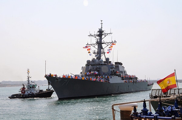 The Arleigh Burke-class guided missile destroyer USS Ross (DDG 71) arrives at Naval Station Rota, Spain. Photo: Mass Communication Specialist 3rd Grant Wamack / US Navy (CC BY-ND 2.0)