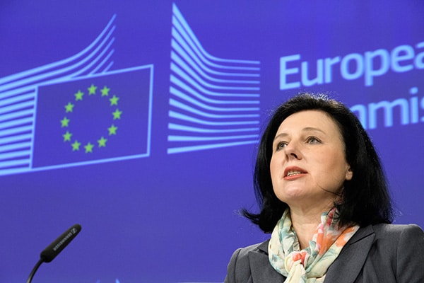 Vĕra Jourová, comisaria europea de Justicia, Consumidores e Igualdad de Género, en una rueda de prensa sobre la RGPD el pasado 24 de enero. Foto: Georges Boulougouris / © European Union, 2018