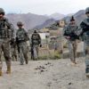 ¿Fin de ciclo? La caída de Afganistán en perspectiva estratégica. Soldados estadounidenses salen de la Base Operativa de Avanzada Baylough, Afganistán (2010) Foto: DoD photo by Staff Sgt. William Tremblay, U.S. Army/Released (CC BY 2.0)