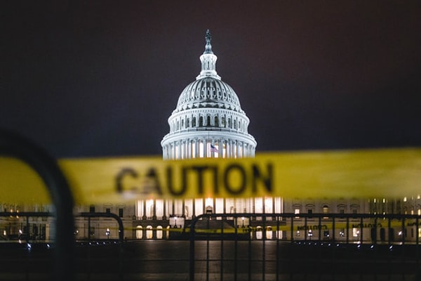 Imagen del Capitolio de EEUU (First Street Southeast, Washington). Foto: Andy Feliciotti (@someguy)