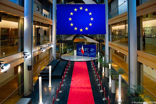 Poland's participation in a meeting of the European Parliament (2021). Photo: Krystian Maj/KPRM (CC BY-NC-ND 2.0)