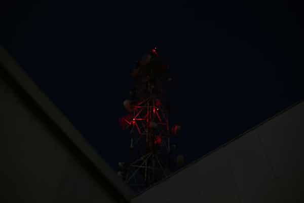 Antena de telefonía móvil. Foto: Robert Stemler (@robertstemler)