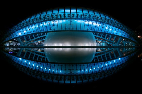 L’Hemisferic, Valencia (Spain). Photo: Tim de Groot (@timdegroot)