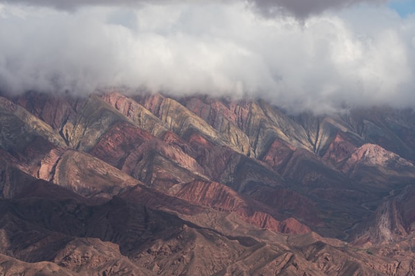Serranía de Hornocal, Quebrada de Humahuaca, Argentina. Foto: Külli Kittus (@kyllik)