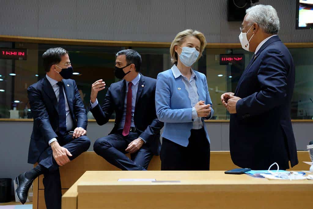 Berlin’s choice: how Spain triggered a rethink in German European policy. From left to rigth: Mark Rutte (Dutch Prime Minister), Pedro Sánchez (Spanish Prime Minister), Ursula von der Leyen (President of the European Commission) and António Costa (Portuguese Prime Minister). Photo: ©European Union 2020