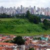 Favela Jaqueline, distrito de Vila Sônia (São Paulo, Brasil). Foto: Dornicke (Wikimedia Commons / Dominio público).