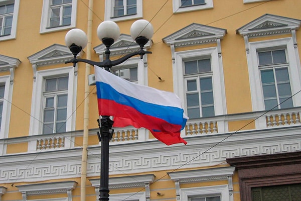 Russian flag. Photo: Jennifer Boyer (CC BY 2.0)