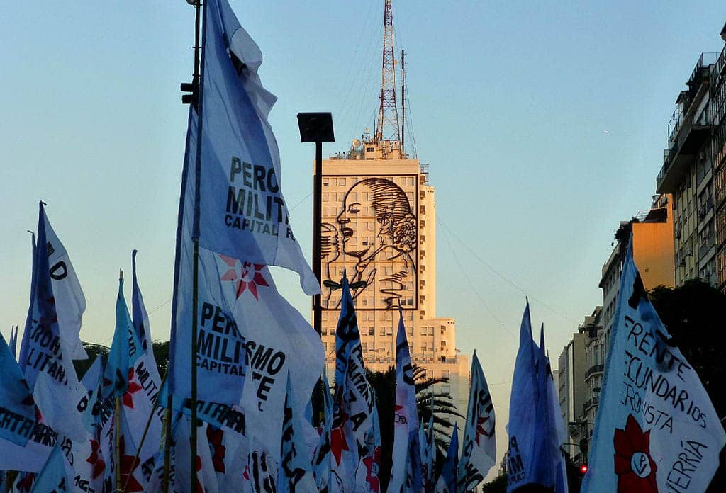 Manifestación por los 10 años del Kirchnerismo en Buenos Aires, Argentina (25/3/2013). Foto: Banfield (trabajo propio) (Wikimedia Commons / CC BY-SA 2.5 AR). Blog Elcano