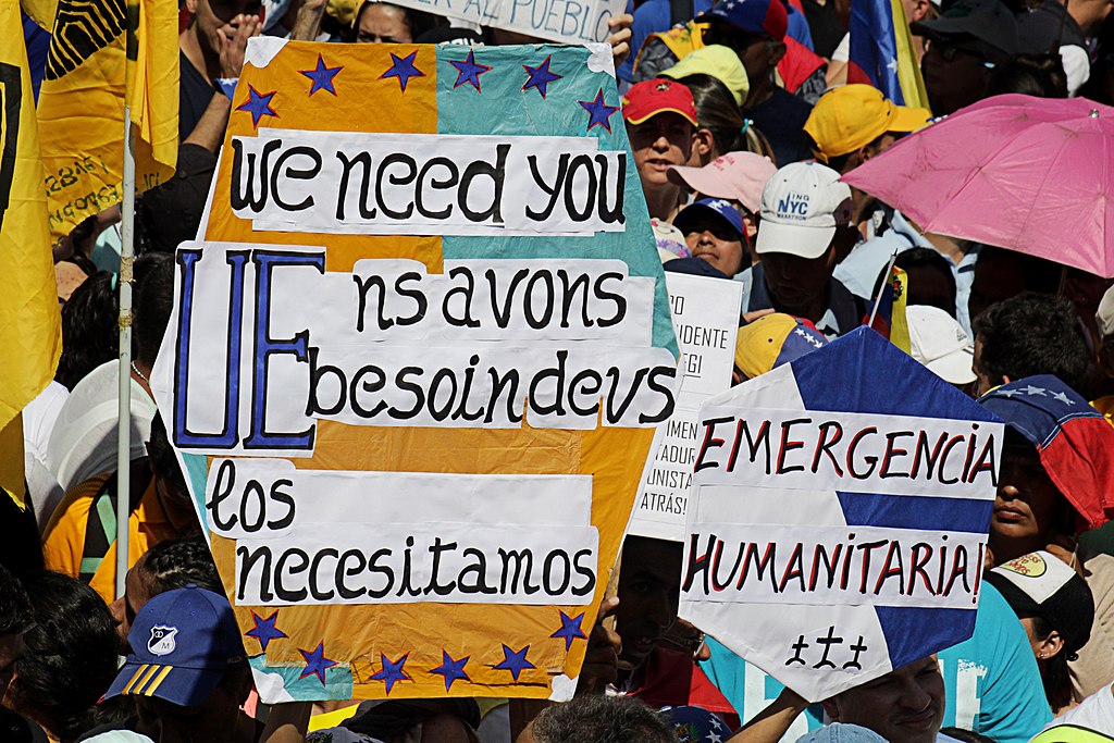La crisis venezolana y la llegada de ayuda humanitaria. Manifestación de protesta contra el gobierno de Nicolás Maduro en Caracas, Venezuela (2/2/2019). Foto: Alex Abello Leiva - Alexcocopro (Wikimedia Commons / CC BY-SA 4.0). Blog Elcano
