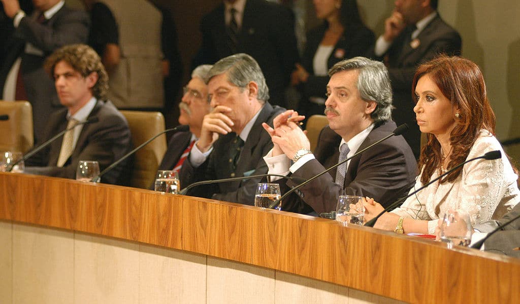 Cristina Fernández de Kirchner y Alberto Fernández (a la izquierda). Foto: Presidencia de la Nación Argentina (Wikimedia Commons / CC BY 2.0). Blog Elcano