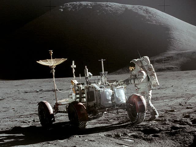 Rover lunar de la misión Apolo 15. Foto: NASA/David Scott (Dominio público)