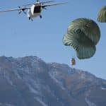 US Army soldiers conduct a test of a delivery system from the military contractor Blackwater (now Academi) near Kabul, Afghanistan, in 2007. Photo: soldiersmediacenter (afghanistan) (CC BY 2.0). Elcano Blog