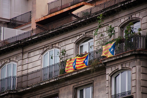 Catalonian flag L'Estelada (blava) in Barcelona. Photo: Fredrik Rubensson (CC BY-SA 2.0)