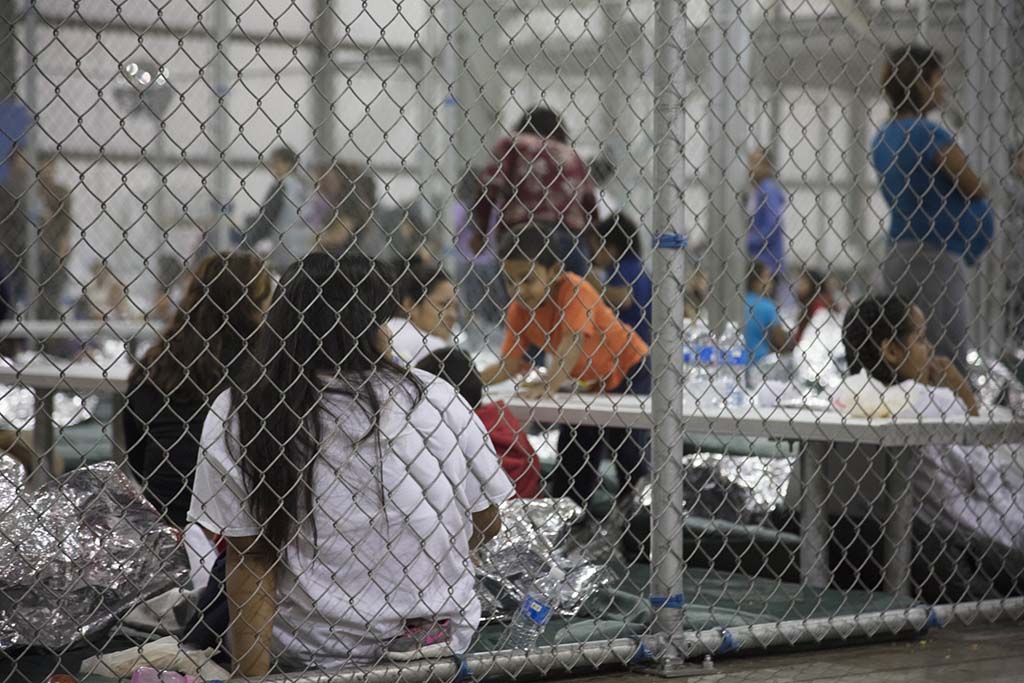¿Un gesto de humanidad de Trump? Ni mucho menos. Central de McAllen (Texas, EEUU). Foto: US Customs and Border Protection (U.S Government Works). Blog Elcano