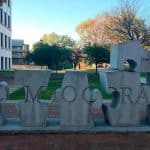 "Democracy". Sculpture by W. F. Herrick at the Courthouse Plaza in Burlington, Vermont (US). Photo: Mike Gifford (CC BY-NC-SA 2.0). Elcano Blog