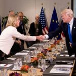 Europe should not be betting against Trump (Handshake between Federica Mogherini and Donald Trump at the EU-US Leader's meeting, 25/5/2017). Photo: Etienne Ansotte – EC Audiovisual Service / ©European Union, 2017. Elcano Blog
