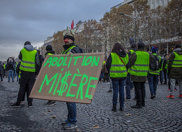 Manifestante el pasado 24 de noviembre en París. Foto: NightFlightToVenus (CC BY-NC-ND 2.0)