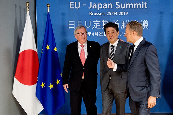 Jean-Claude Juncker (President of the EC), Donald Tusk (President of the European Council) and Shinzō Abe (Japanese Prime Minister) at the EU-Japan Summit 2019 . Photo: Etienne Ansotte / EC - Audiovisual Service, ©European Union, 2020