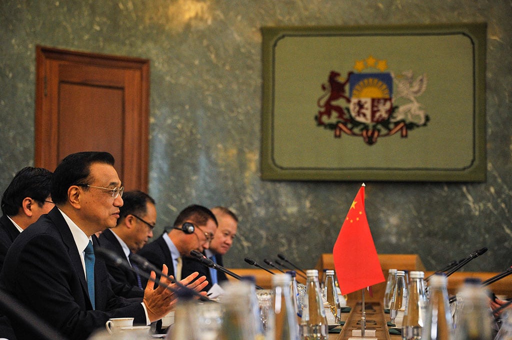 Li Keqiang, primer ministro de China, durante cumbre China-CEEC 16+1 en Letonia (2016). Foto: Valsts kanceleja/ State Chancellery Latvia (CC BY-NC-ND 2.0). Blog Elcano