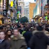 Multitud en la calle del Carmen de Madrid. Foto: Manolo Gómez (CC BY 2.0)