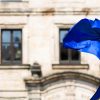 La construcción de la autonomía estratégica de la UE. Bandera de la UE al viento. Foto: Markus Spiske (@markusspiske)