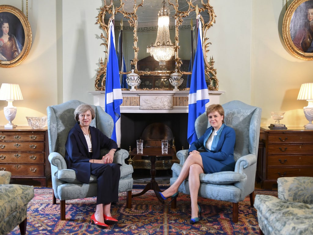 Scotland and London: a constitutional crisis over Brexit? Theresa May and Nicola Sturgeon at Bute House, Edinburgh (July 2016). Photo: Number 10 (Tom Evans/Crown Copyright) (CC BY-NC-ND 2.0). Elcano Blog