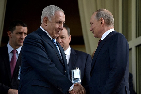No es una guerra Israel-Irán/Siria…aún. No es una guerra Israel-Irán/Siria…aún. Benajamín Netanyahu y Vladimir Putin durante su reunión en Sochi (agosto de 2017). Foto: Kremlin.ru (CC BY 4.0). Blog Elcano