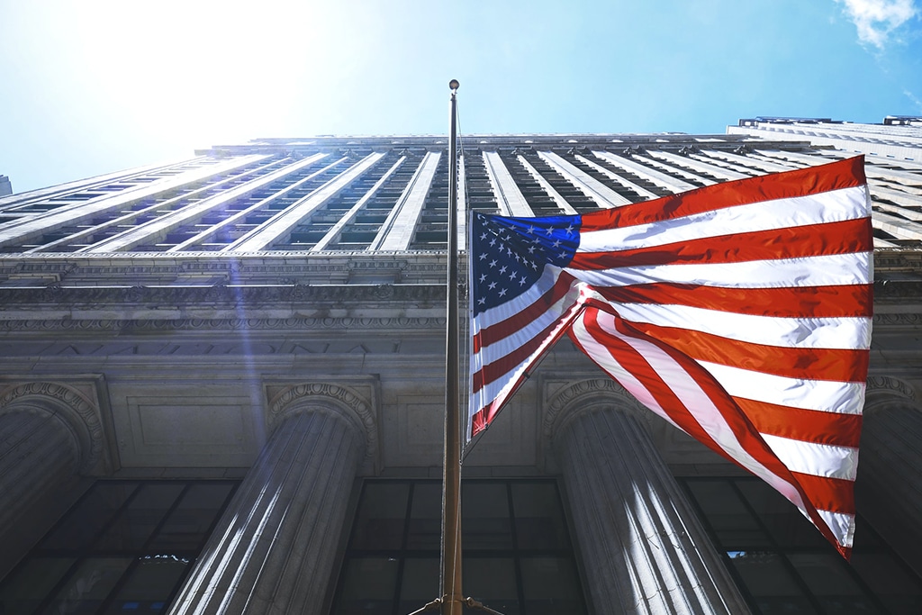 Bandera de los Estados Unidos en Chicago (Illinois, EEUU). Foto: Patrick Tomasso (@impatrickt). Blog Elcano