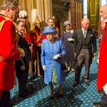 Elizabeth II, who wears a controversial outfit, leaves the Parliament after the Queen's speech on 21 June. Photo: Roger Harris / House of Lords (CC BY-NC 2.0)