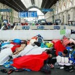 Refugees at Budapest Keleti railway station. Photo: Rebeca Harms / Wikimedia Commons. Elcano Blog