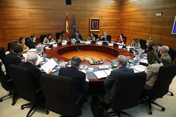 Reunión del Consejo de Seguridad Nacional. Foto: Pool Moncloa / Fernando Calvo (Wikimedia Commons / CC BY-SA 3.0)