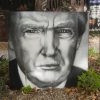 Retrato de Donald Trump en Lyon (Francia). Foto: Thierry Ehrmann / Flickr (CC BY 2.0). Blog Elcano