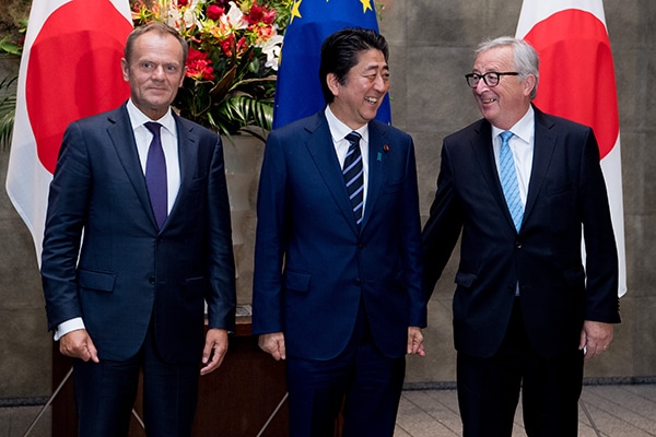 Donald Tusk, Shinzō Abe and Jean-Claude Juncker at the EU-Japan Summit (2018). Photo: Etienne Ansotte / © European Union, 2018.