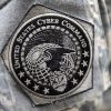 La dimensión cibernética en el ámbito de las Fuerzas Armadas. Insignia del US Cyber Command. Foto: DoD News / Flickr (CC BY 2.0). Blog Elcano