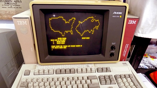 WarGames terminal at Cold War Museum in Vint Hill, Virginia. Poto: Mr. Gray (Public domain)