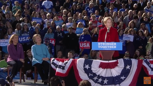 EEUU 2016: cuando las mujeres son protagonistas. Maggie Hassan y Hillary Clinton (sentadas) escuchan a Elizabeth Warren durante la campaña en Manchester, New Hampshire (24/10/2016). Fuente: Washington Week with Gwen Ifill. Blog Elcano
