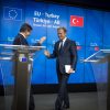 Ahmet Davutoglu, Prime Minister of Turkey, and Donald Tusk, President of the European Council, at the EU-Turkey Summit (29/11/2015). Photo: The European Union. Non Commercial use. Elcano Blog