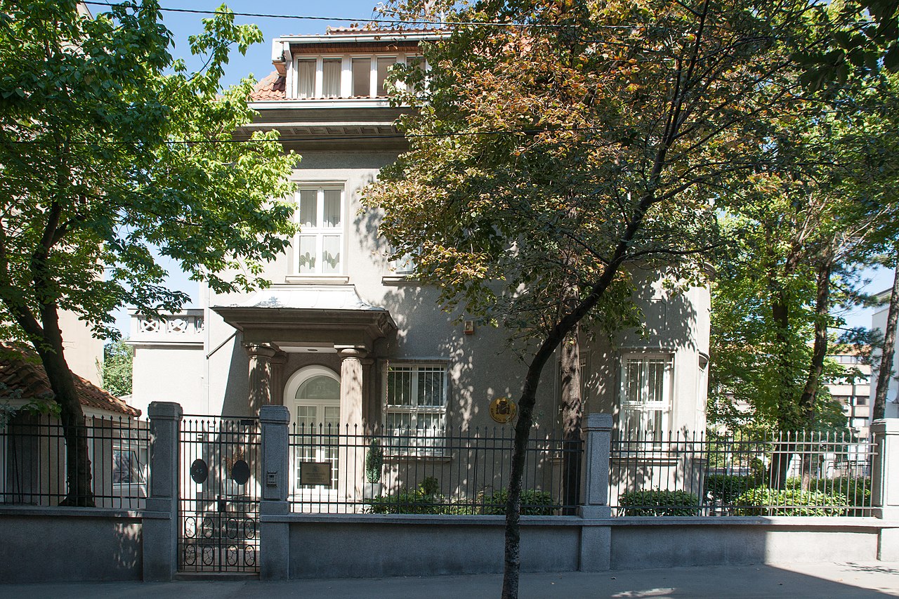 Apuntes para una renovación de la política española hacia los Balcanes Occidentales. Embajada de España en Belgrado, Serbia.