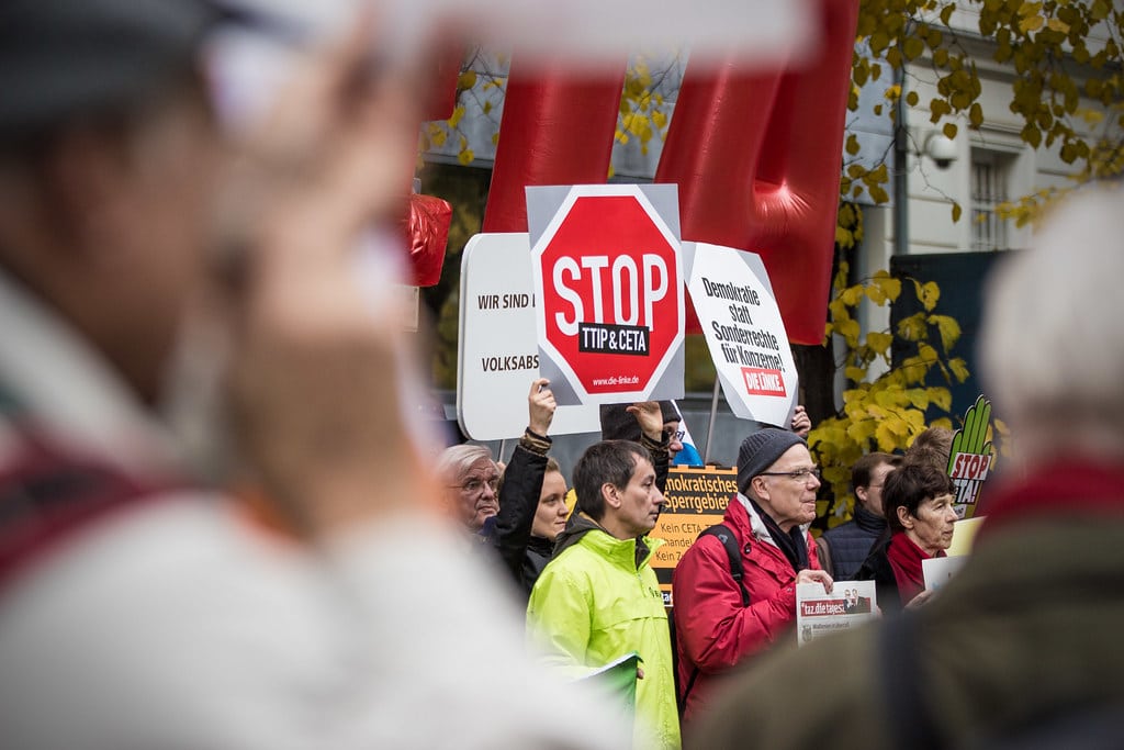 Brexit: una lección del CETA a tener en cuenta. Manifestantes contra el TTIP y el CETA en Alemania.
