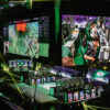 E-sports, ¿simplemente videojuegos?. El escenario y público en La Rogers Arena de Vancouver (Canadá) para The International 2018, un campeonato anual del videojuego Dota 2.Foto: Dota 2 The International (CC BY 2.0 / Wikimedia Commons).