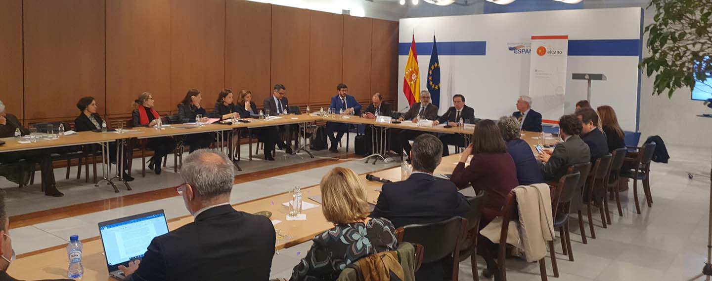 Retiro Elcano cabecera