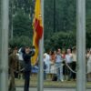 bandera española en el cuartel general de Evere (Bruselas) de la OTAN en 1982