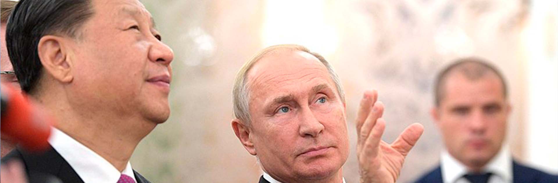 Vladimir Putin y Xi Jinping durante la visita de estado de Xi a Moscú en 2019