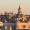 Sistema de Indicadores de la Distancia entre Imagen y Realidad (SIDR). La Catedral de Santa María de Sevilla con la Giralda al atardecer