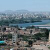 Ciudades. Panorámica de Jartum, capital de Sudán, desde el Hotel Corinthia con el río Nilo y el puente Tuti al fondo