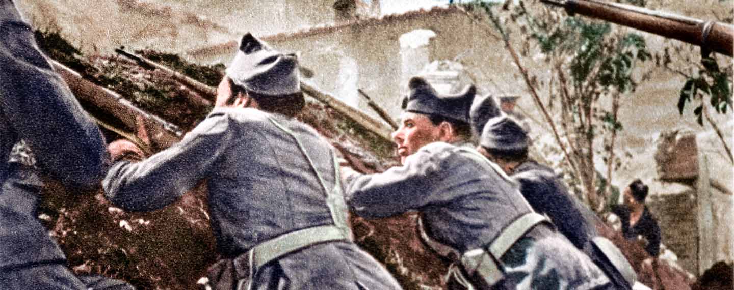 Assault guards loyal to the Republic during the Siege of the Alcázar of Toledo.