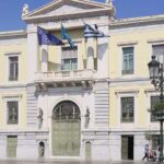 Economía griega. Foto de la sede del Banco Nacional de Grecia en Atenas, vista desde la plaza Kotzia