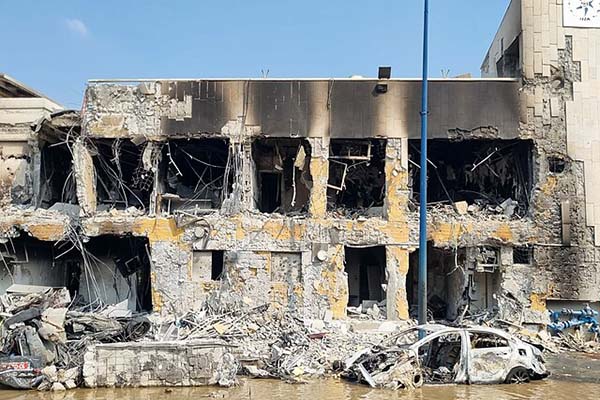 Restos de la comisaría de policía de la ciudad de Sderot, epicentro del ataque de Hamás, destruida por tanques y excavadoras de las Fuerzas de Defensa de Israel. Foto: Yoav Keren
