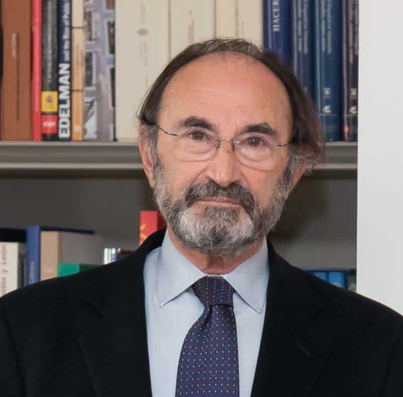 Emilio Lamo de Espinosa. Former Chairman of the Elcano Royal Institute. The Elcano Royal Institute Board of Trustees