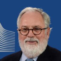 Miguel Arias Cañete. Representative of the Popular Party (PP). The Elcano Royal Institute Board of Trustees